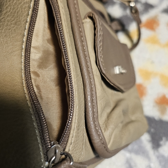 MultiSac bag with neutral background tan and brown vinyl purse - Picture 4 of 10